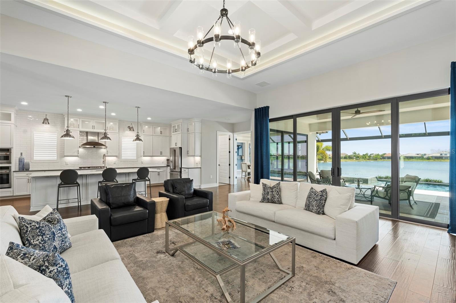 LAKEHOUSE COVE AT WATERSIDE - Residential