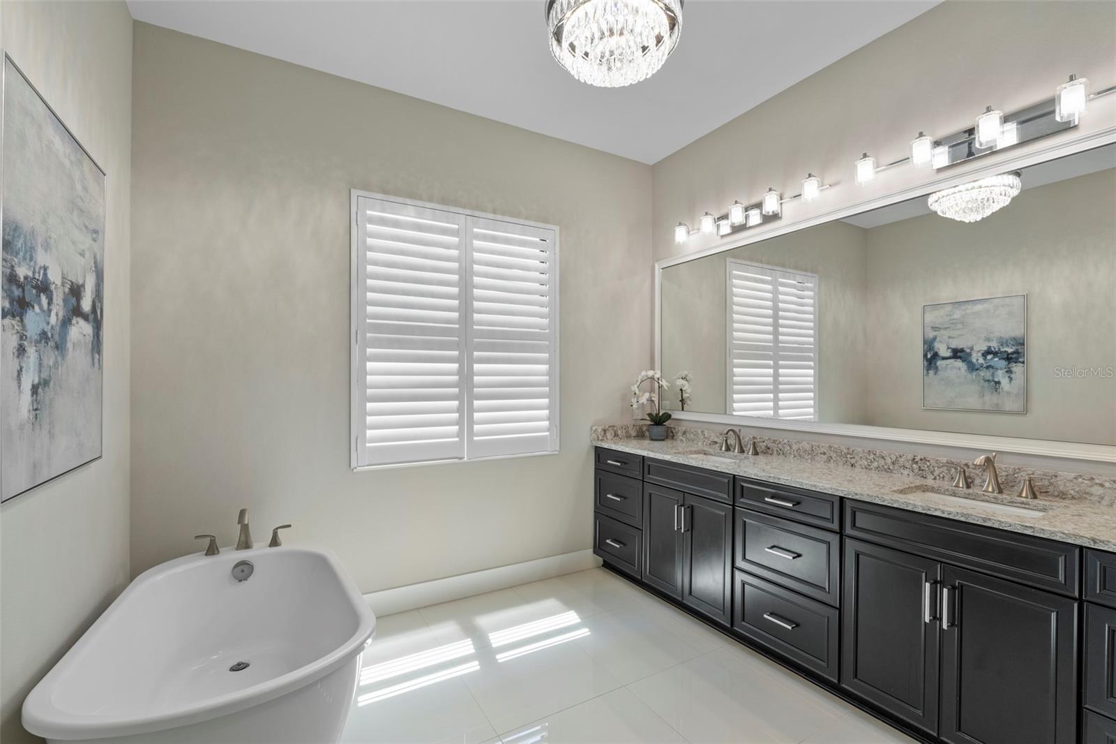 LAKEHOUSE COVE AT WATERSIDE - Residential