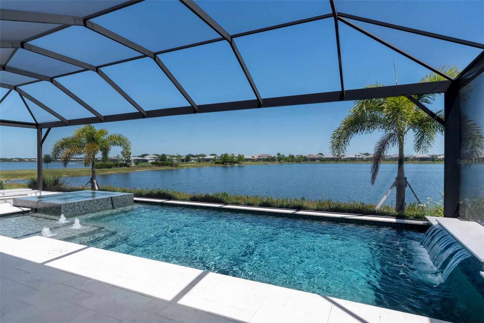 LAKEHOUSE COVE AT WATERSIDE - Residential