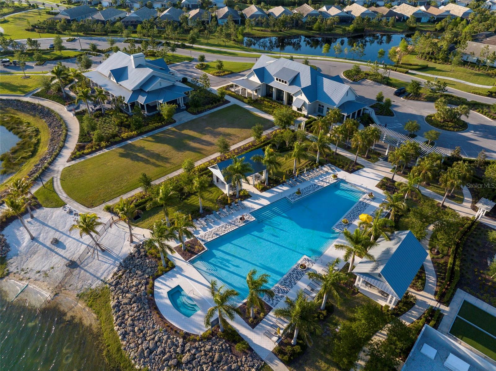 LAKEHOUSE COVE AT WATERSIDE - Residential