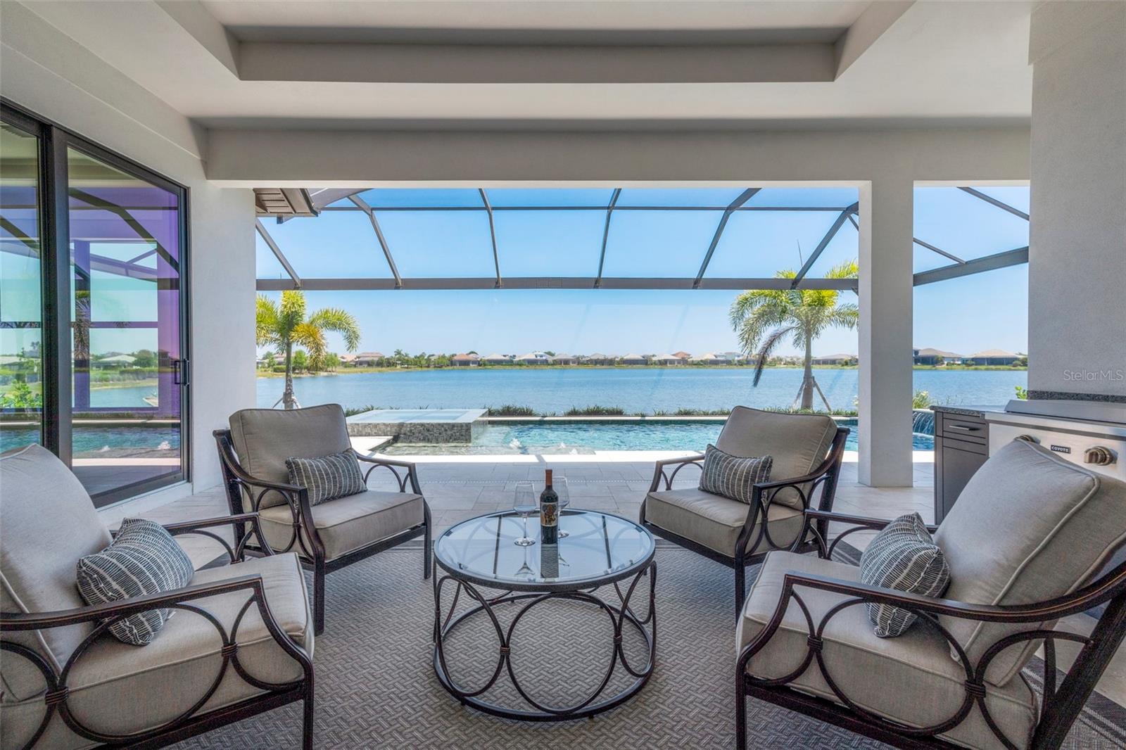 LAKEHOUSE COVE AT WATERSIDE - Residential