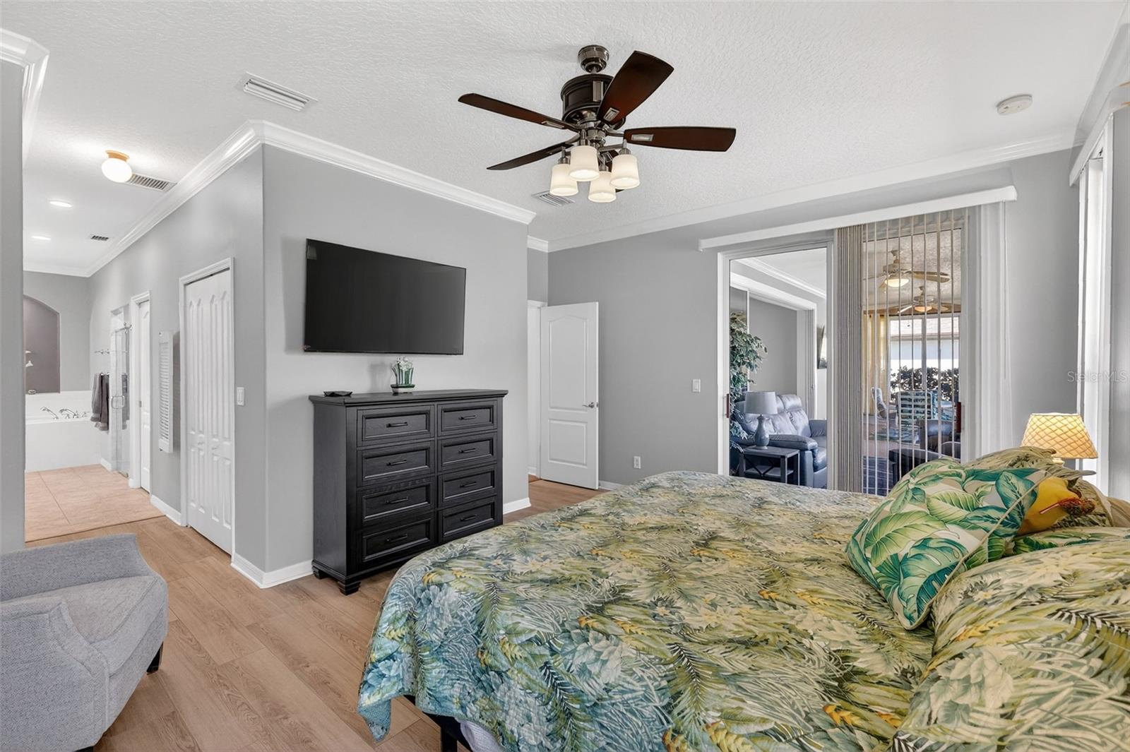 ROYAL HIGHLANDS PH 02 LT 992 ORB 1976 PG 173 - Residential