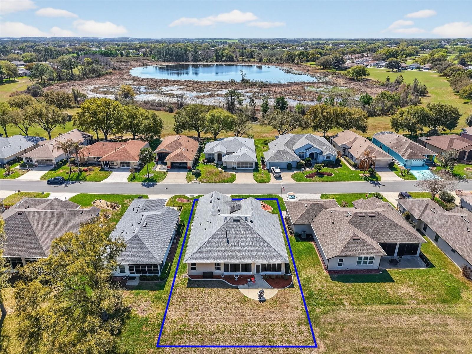 ROYAL HIGHLANDS PH 02 LT 992 ORB 1976 PG 173 - Residential