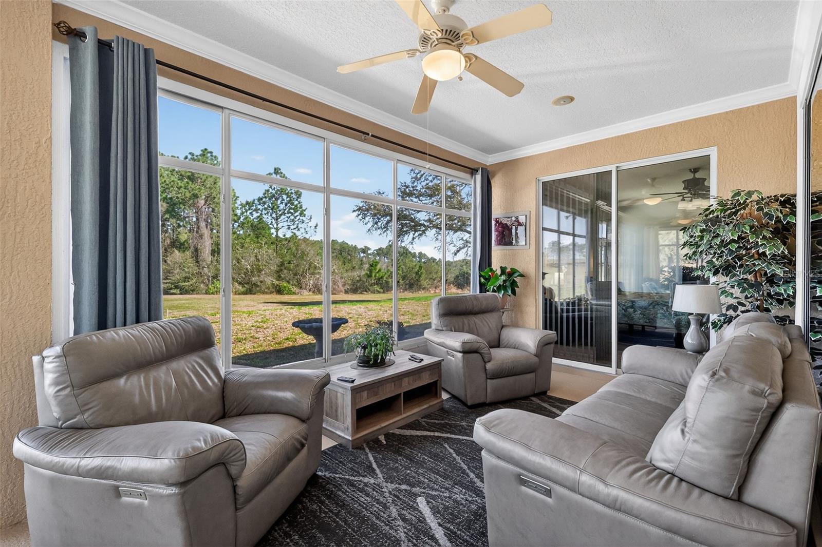 ROYAL HIGHLANDS PH 02 LT 992 ORB 1976 PG 173 - Residential