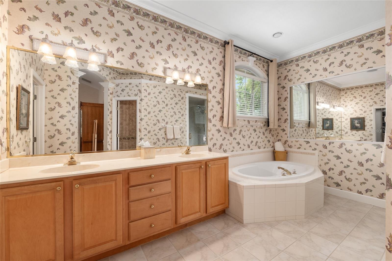 HAILE PLANTATION UNIT 35 PH 1 - Residential