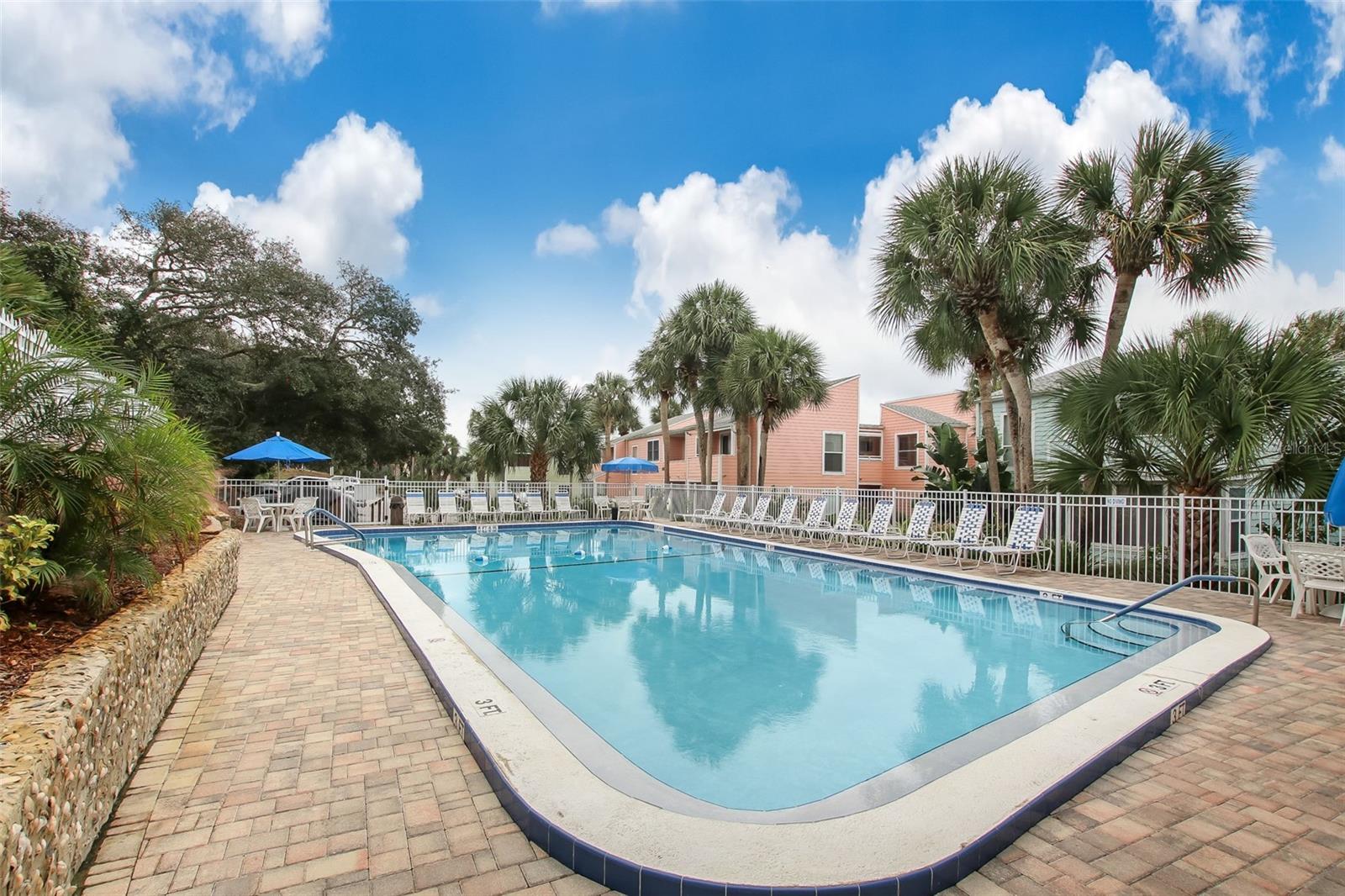 QUAIL HOLLOW CONDOS - Residential