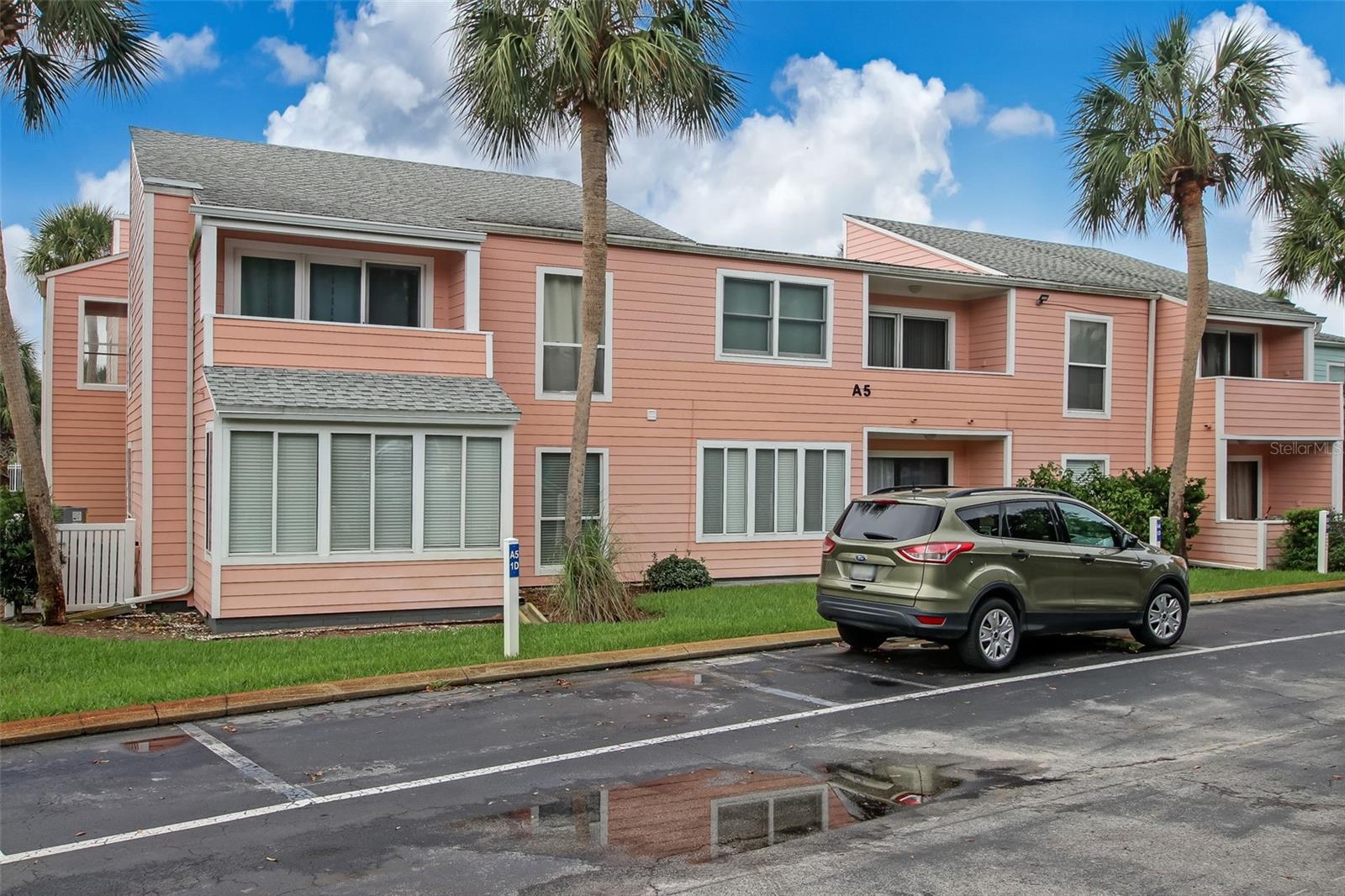 QUAIL HOLLOW CONDOS - Residential