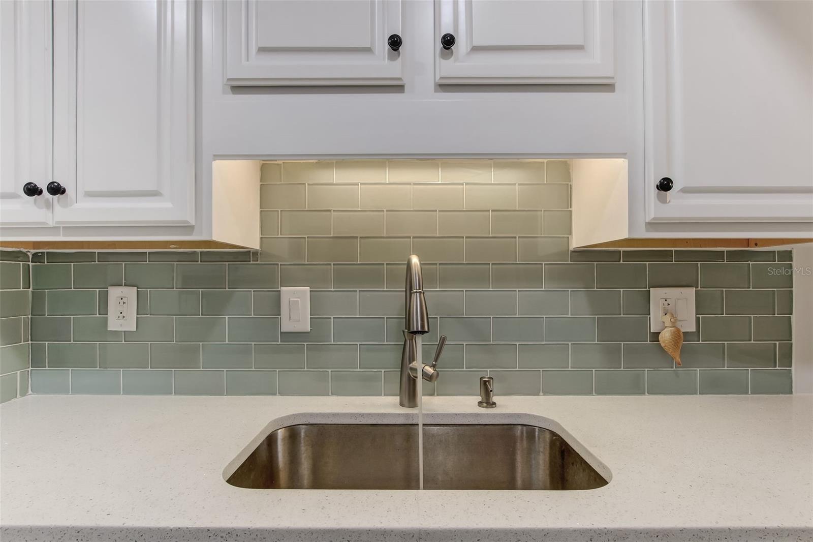 QUAIL HOLLOW CONDOS - Residential