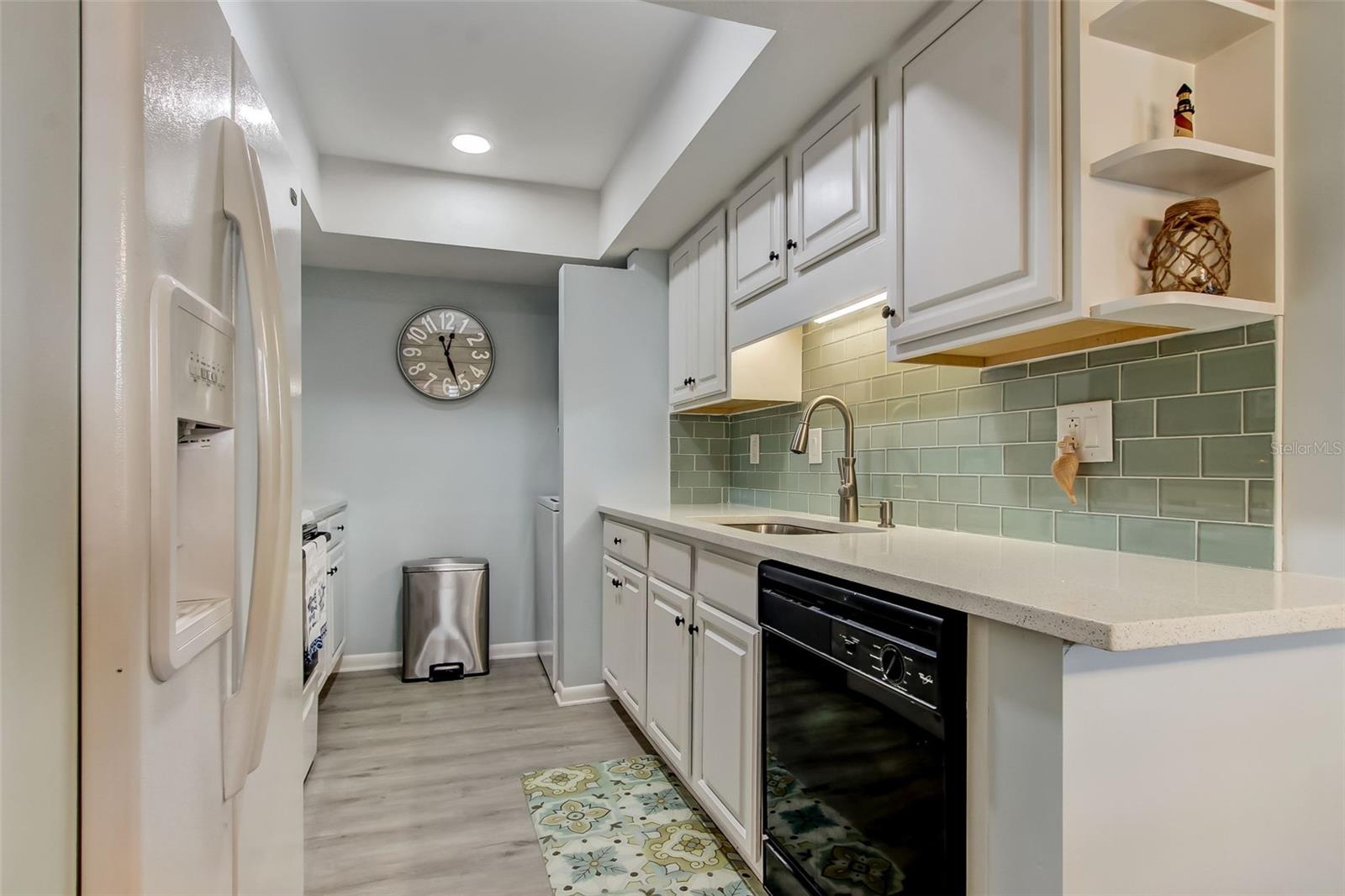 QUAIL HOLLOW CONDOS - Residential