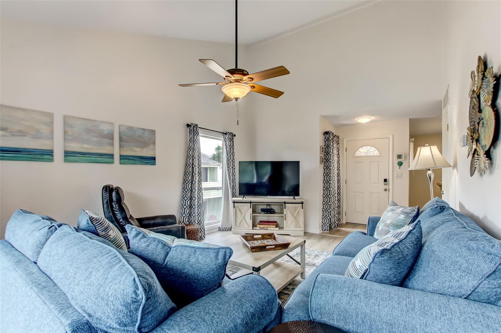 QUAIL HOLLOW CONDOS - Residential