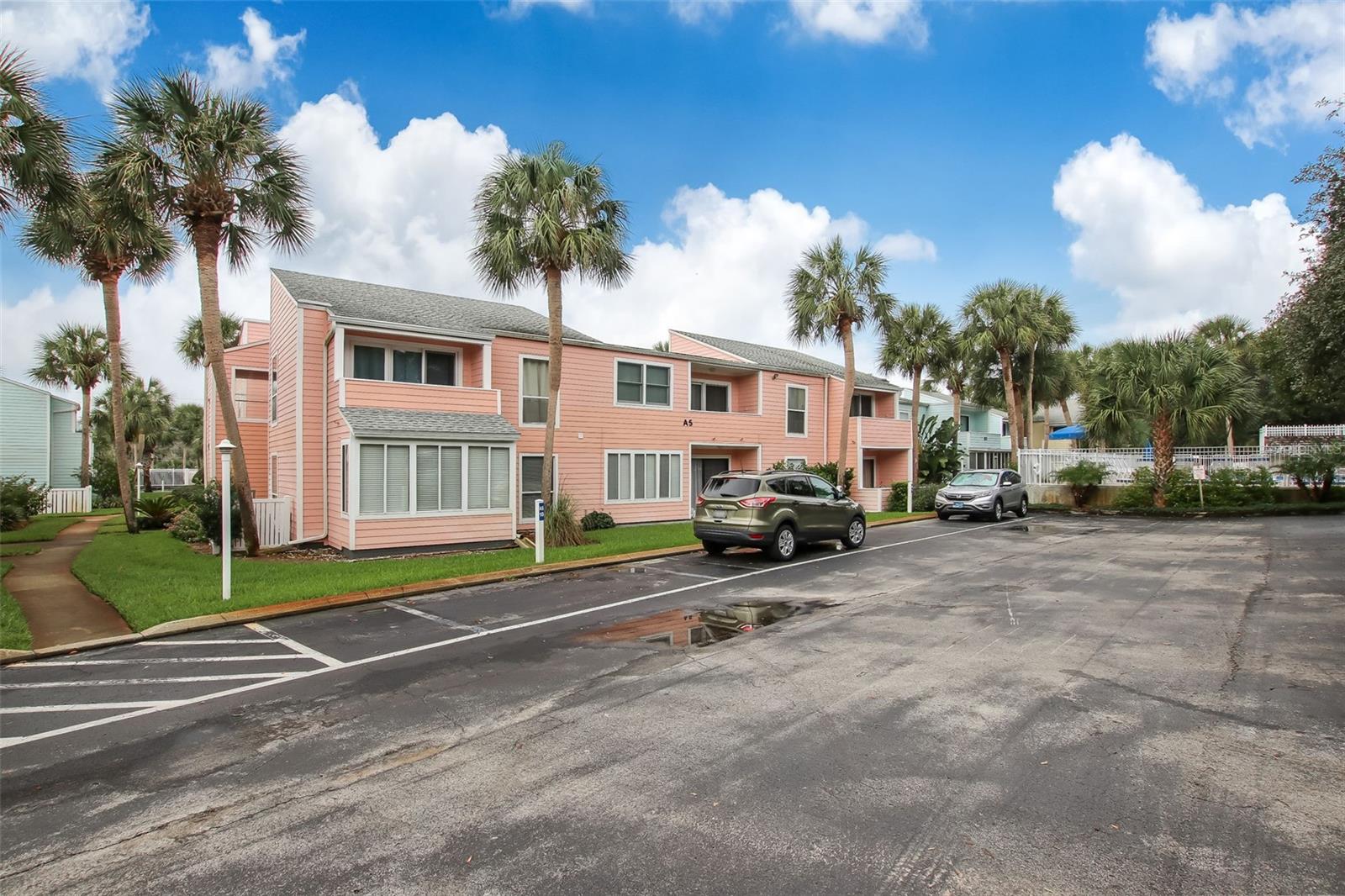 QUAIL HOLLOW CONDOS - Residential