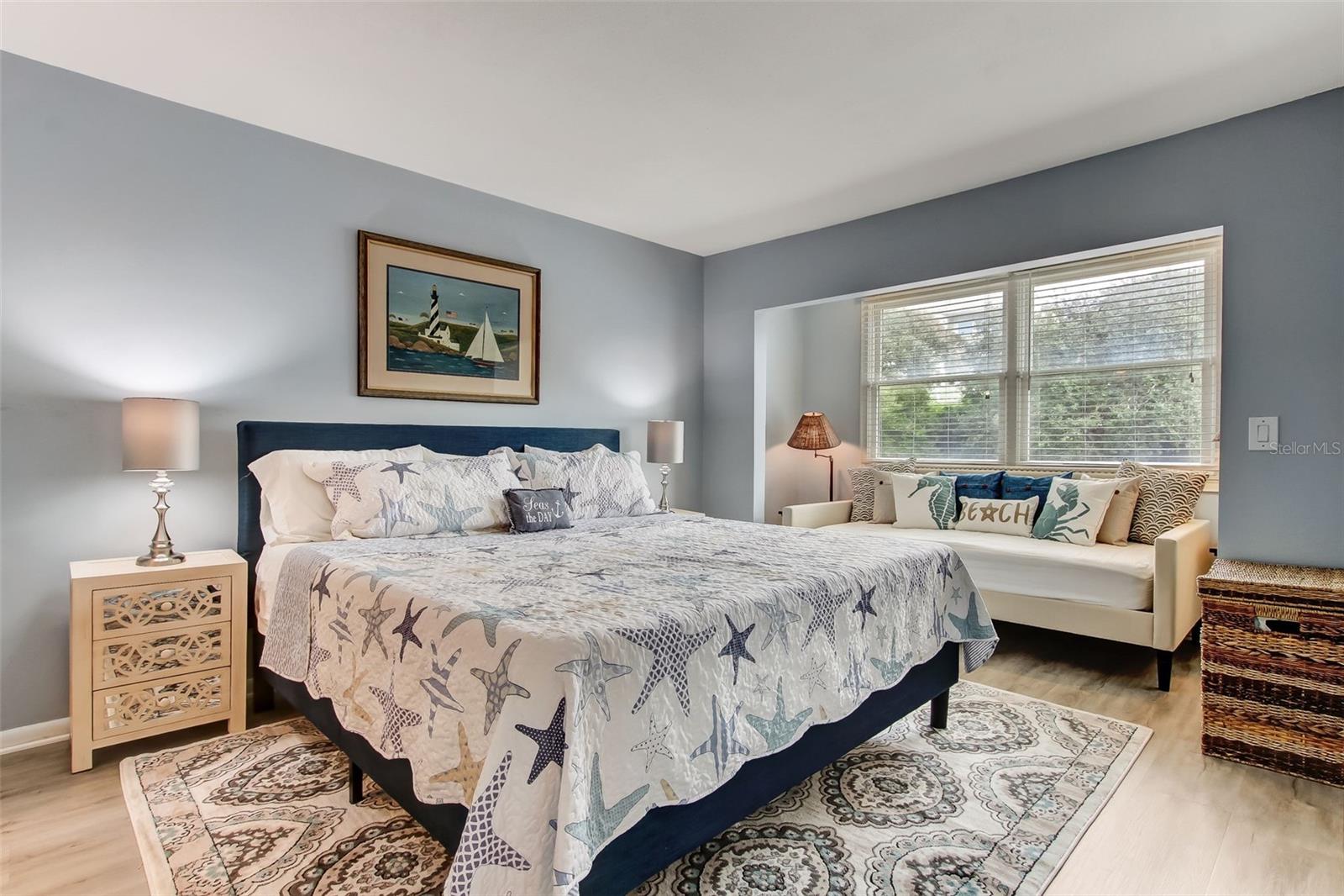 QUAIL HOLLOW CONDOS - Residential