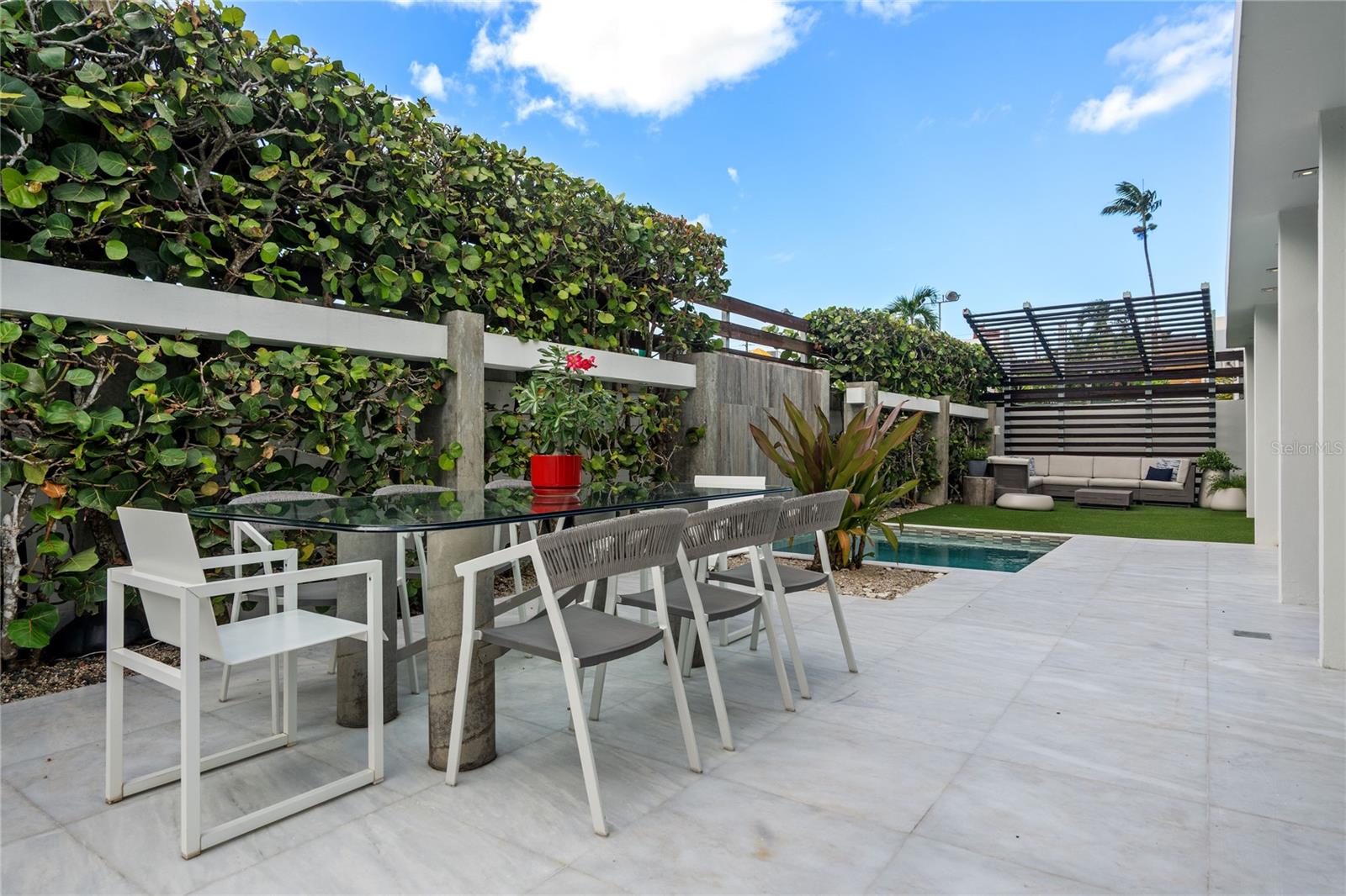 GARDEN HILLS VILLAS - Residential