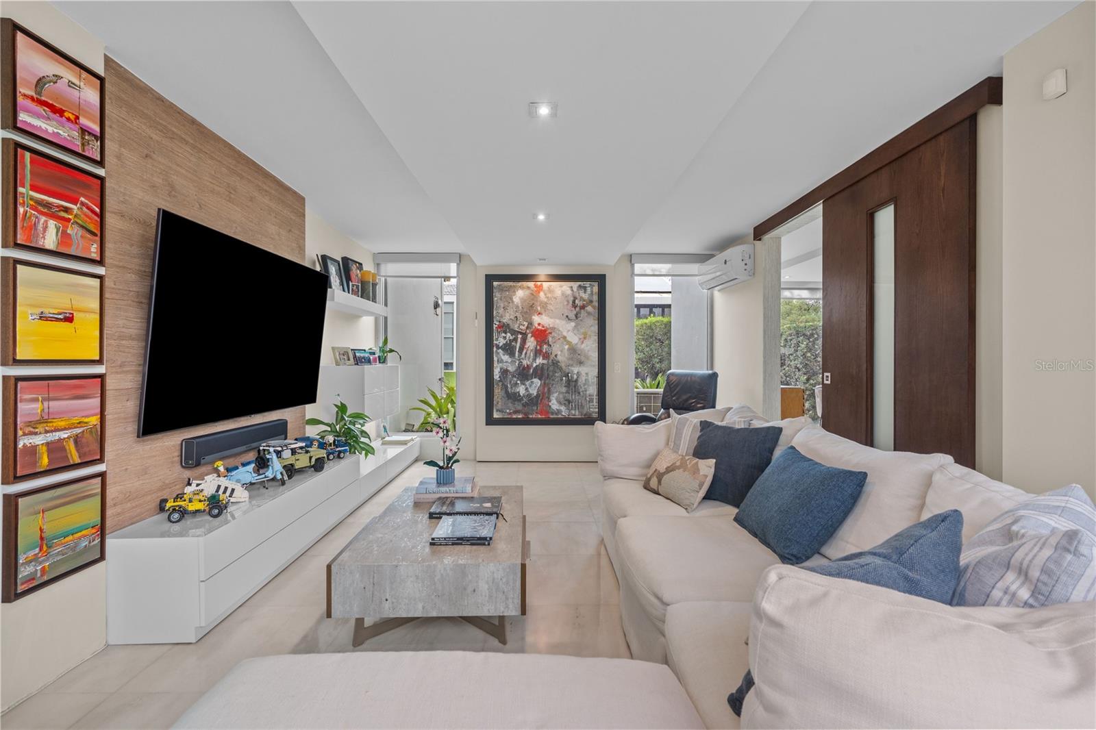 GARDEN HILLS VILLAS - Residential