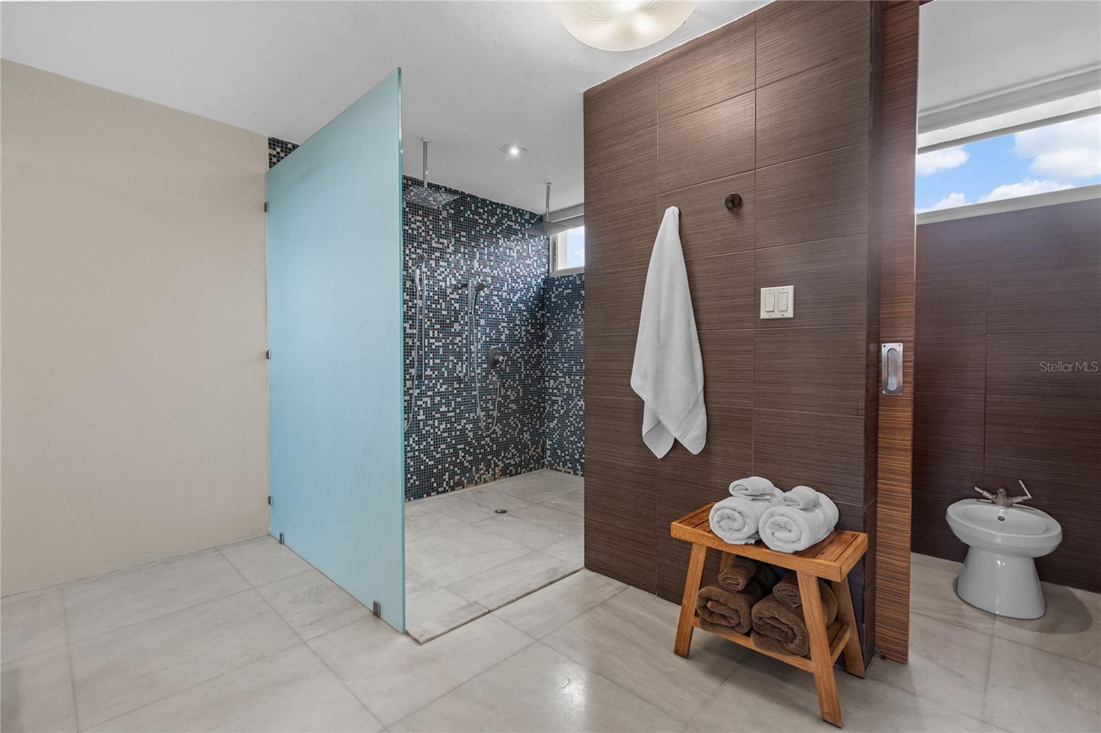 GARDEN HILLS VILLAS - Residential