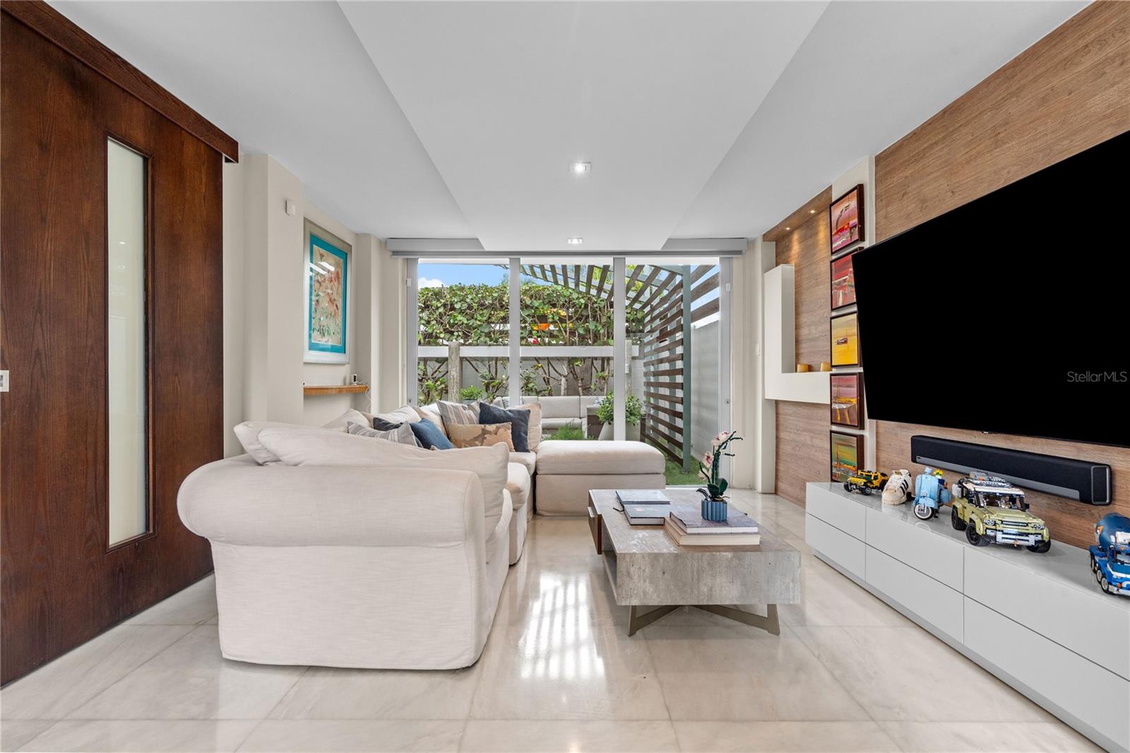 GARDEN HILLS VILLAS - Residential