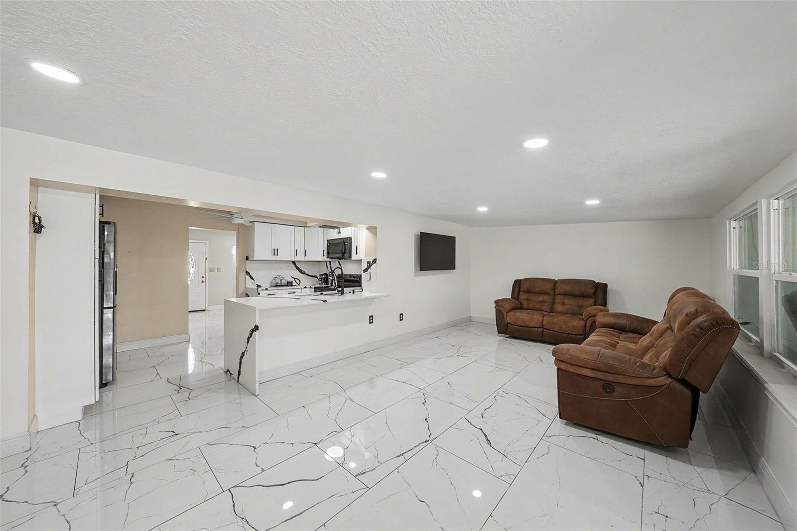 MEADOWS ESTATES - Residential