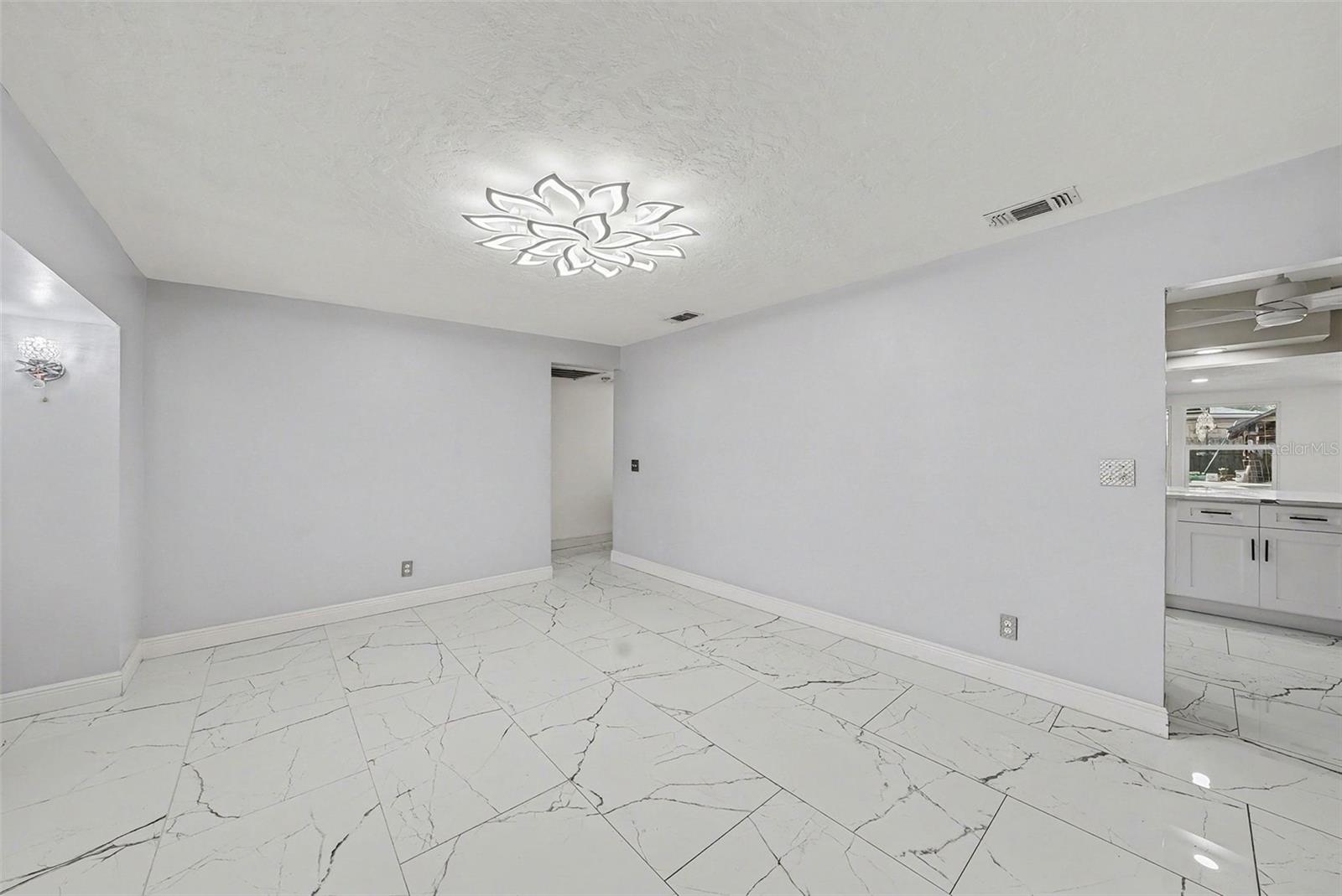 MEADOWS ESTATES - Residential