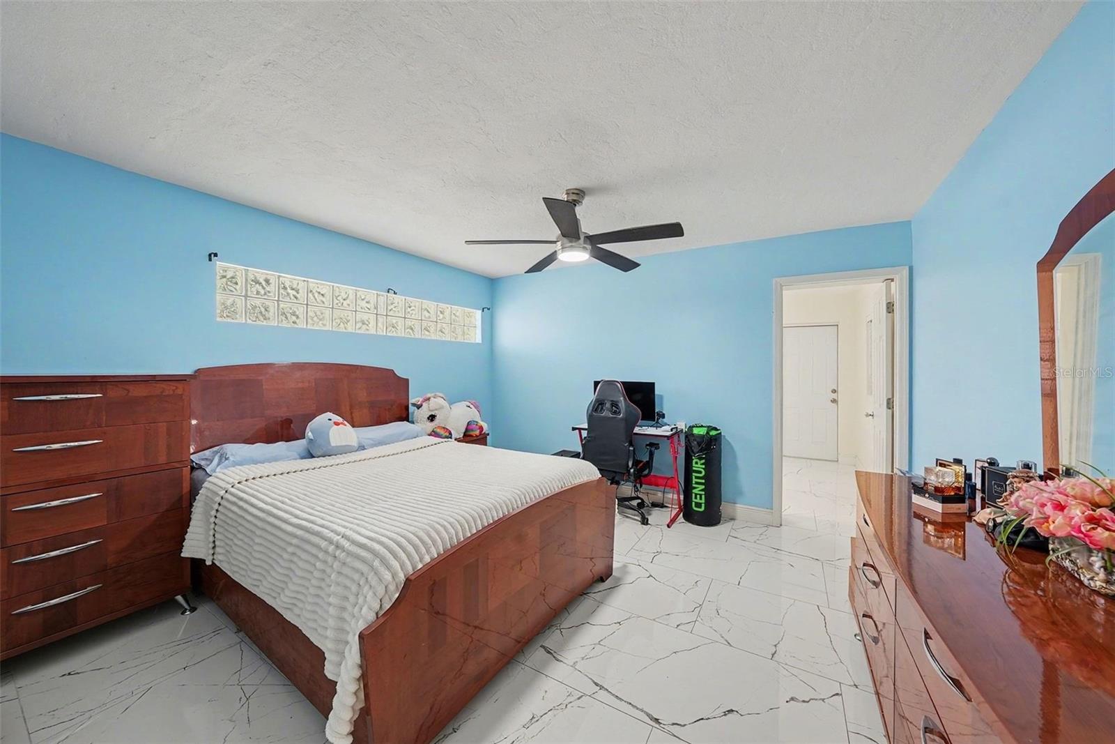 MEADOWS ESTATES - Residential