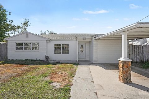 Photo of 2910 W Burke Street, Tampa, FL 33614 (MLS # TB8467672)