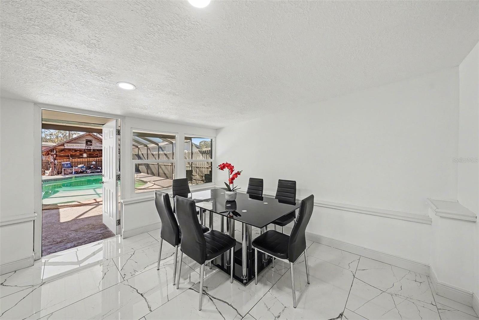 MEADOWS ESTATES - Residential