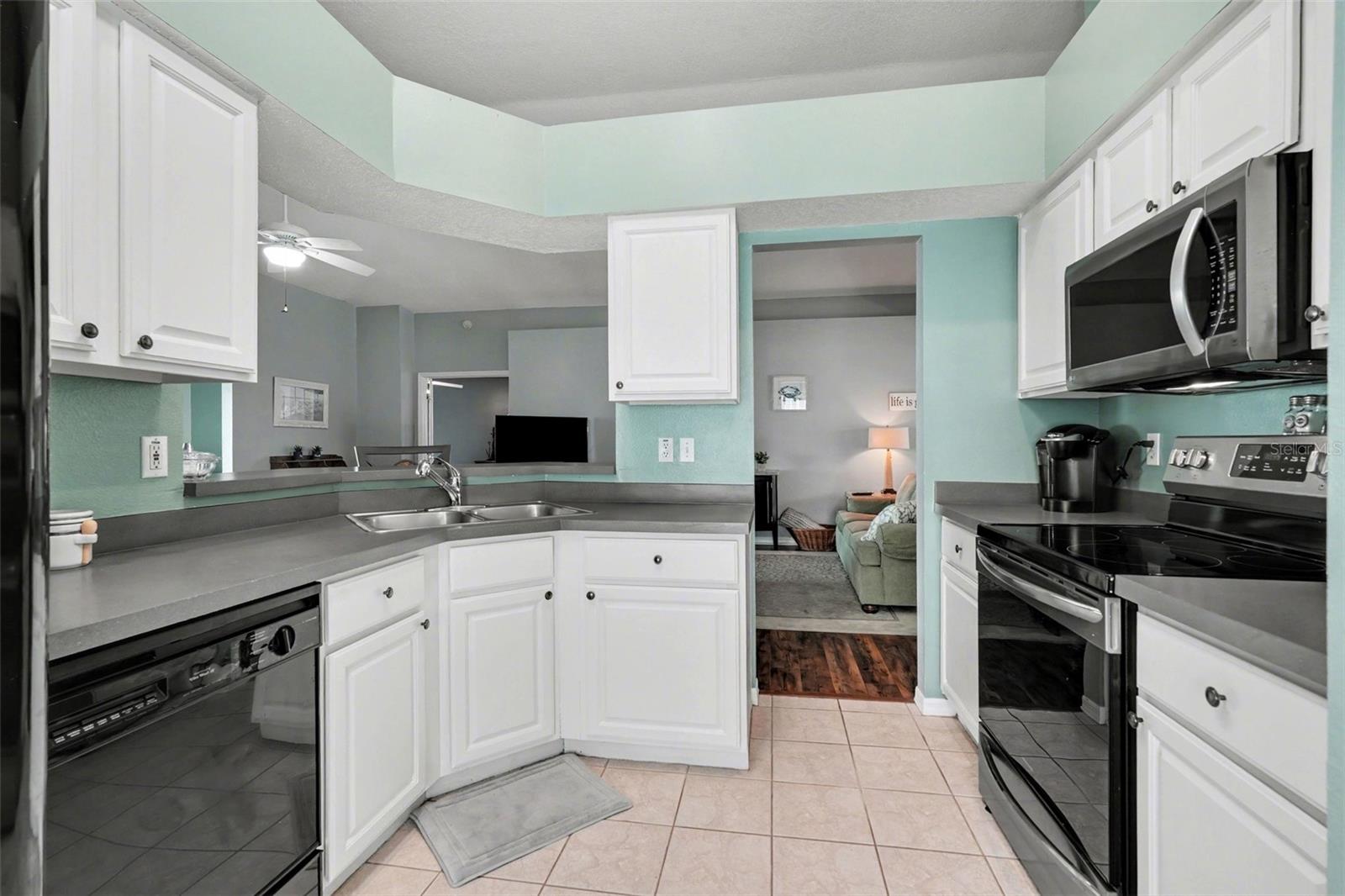 TAMPA BAY GOLF TENNIS CLUB - Residential