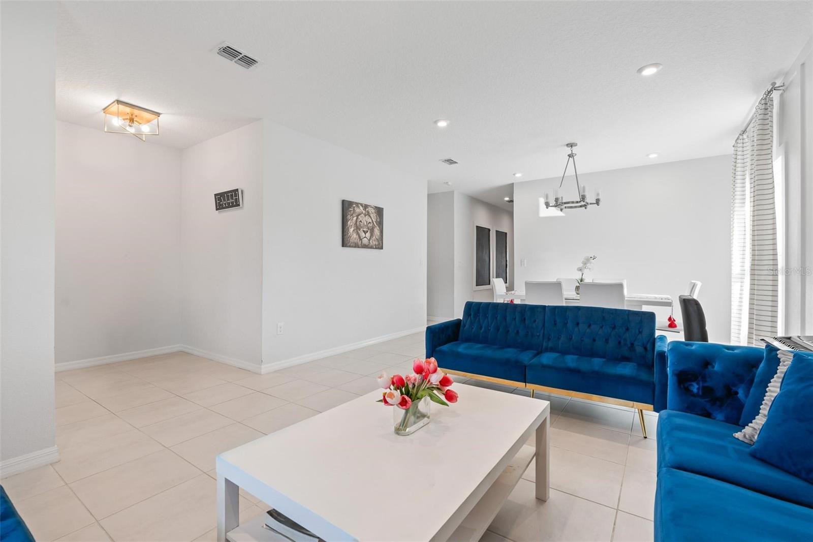 TIERRA DEL SOL EAST PH 1 - Residential Lease