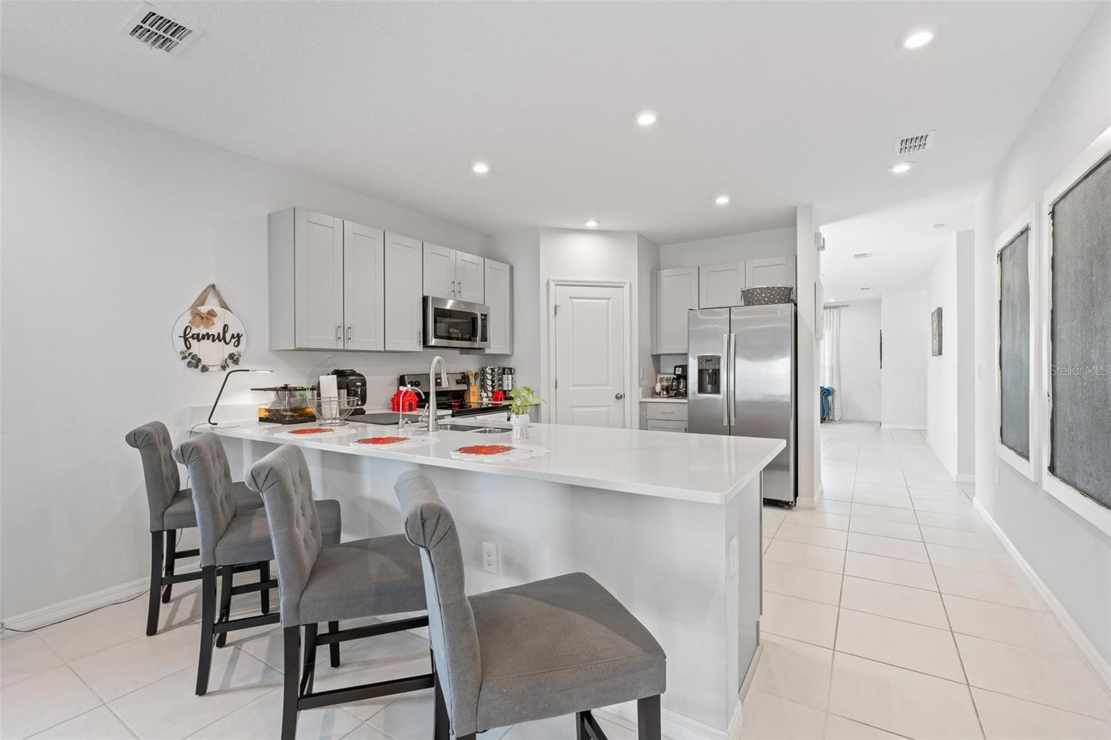 TIERRA DEL SOL EAST PH 1 - Residential Lease