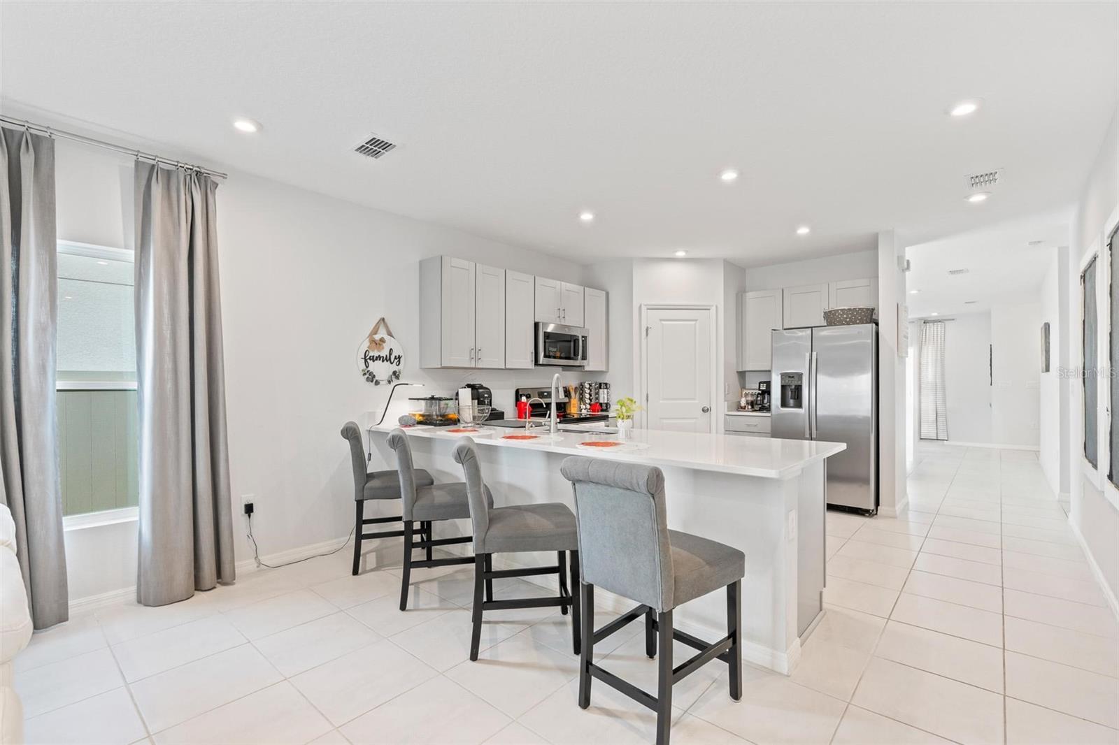 TIERRA DEL SOL EAST PH 1 - Residential Lease