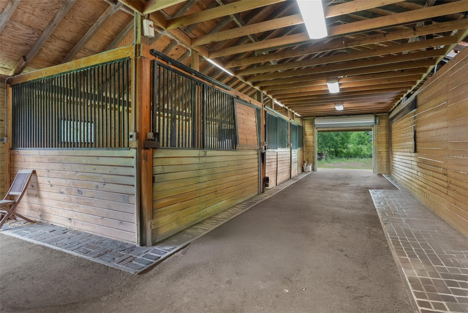 ACERAGE - Residential