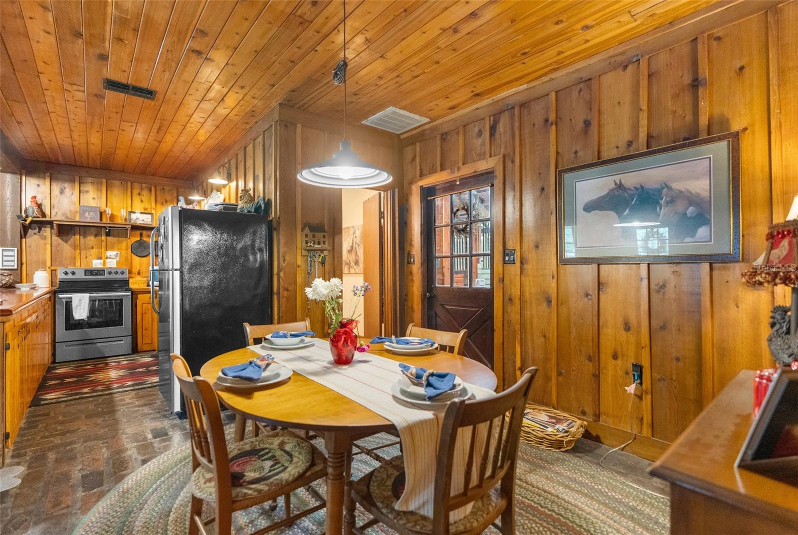 ACERAGE - Residential