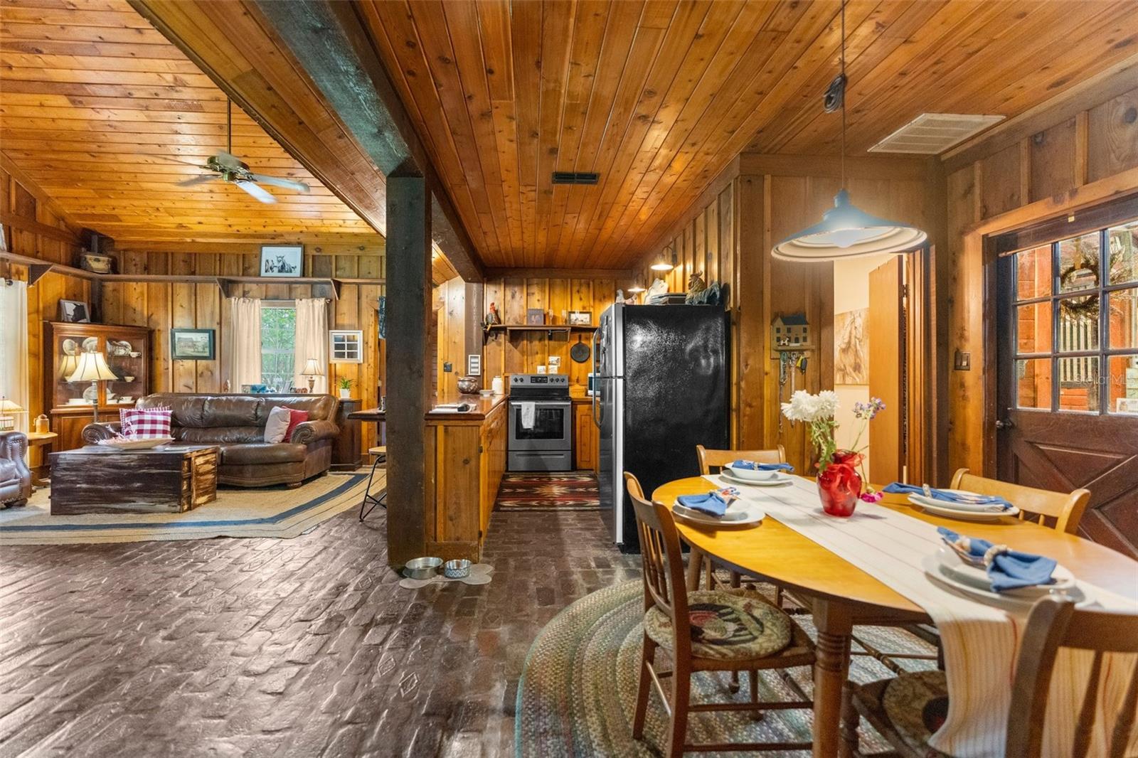 ACERAGE - Residential