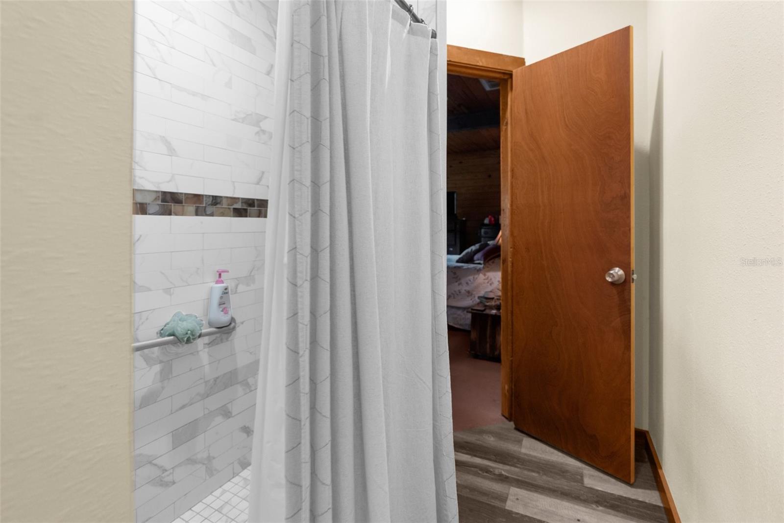 ACERAGE - Residential