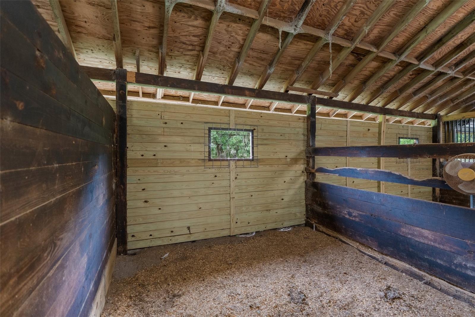 ACERAGE - Residential