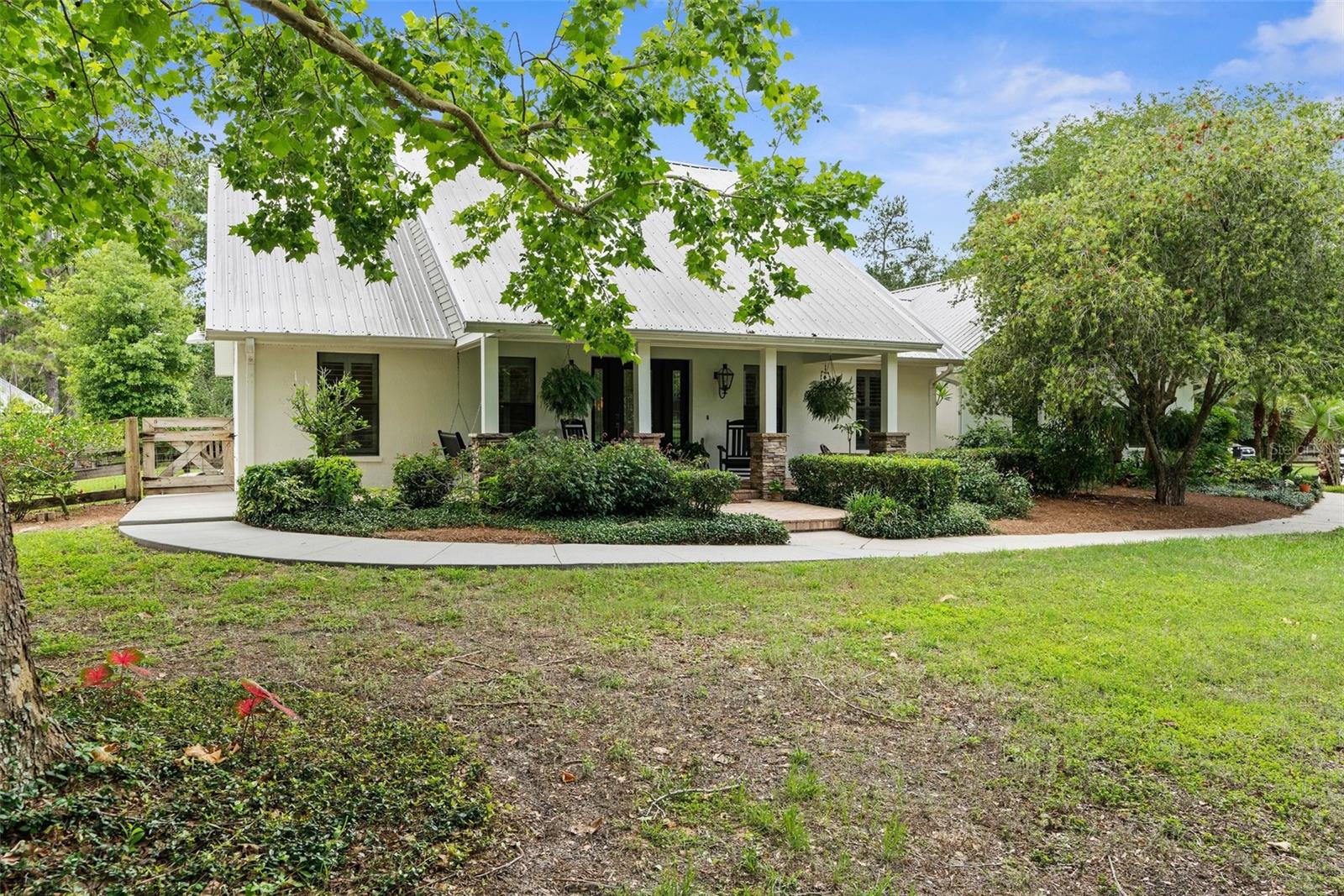 ACERAGE - Residential