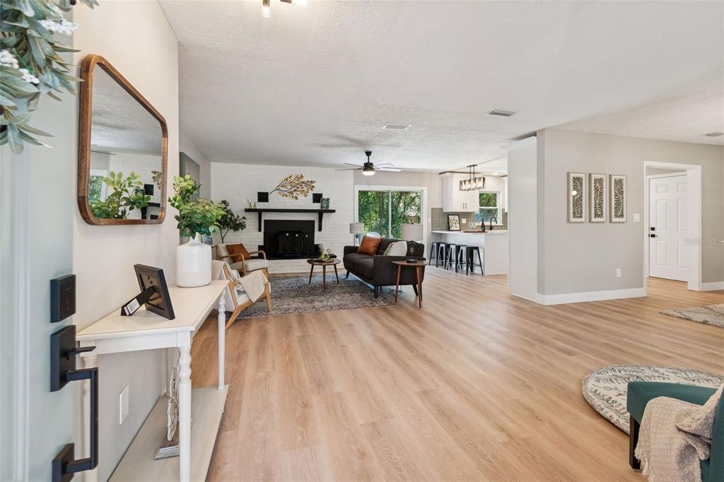 Photo of 12105 N 53rd Street, Temple Terrace, FL 33617 (MLS # TB8474351)