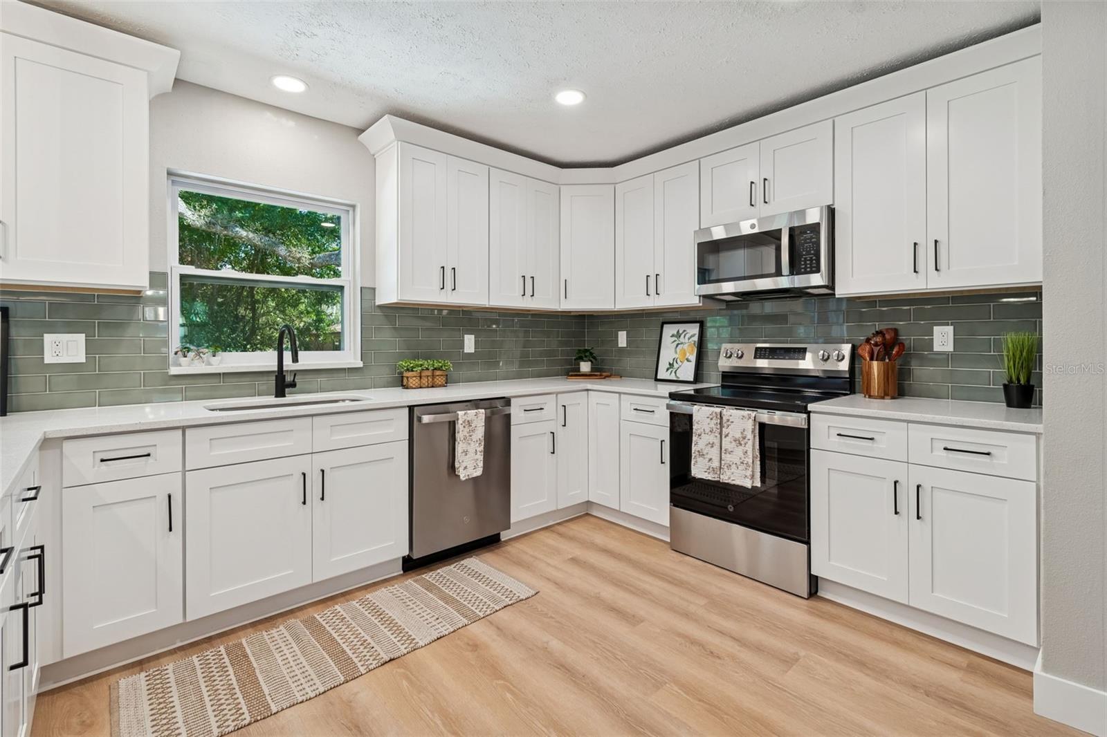 TEMPLE TERRACES - Residential