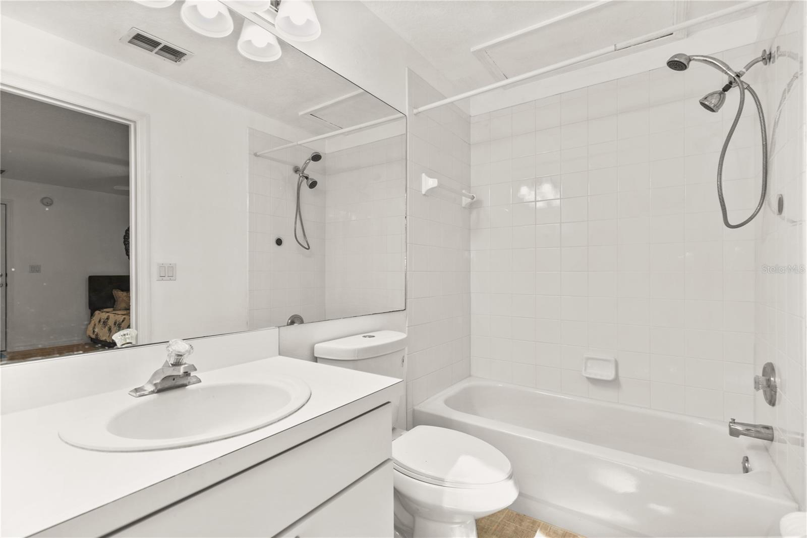 WELLINGTON AT KINGS RIDGE PH 03 - Residential