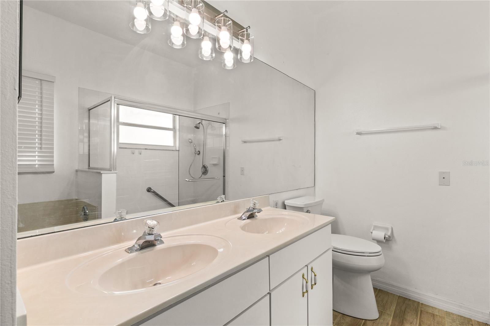 WELLINGTON AT KINGS RIDGE PH 03 - Residential