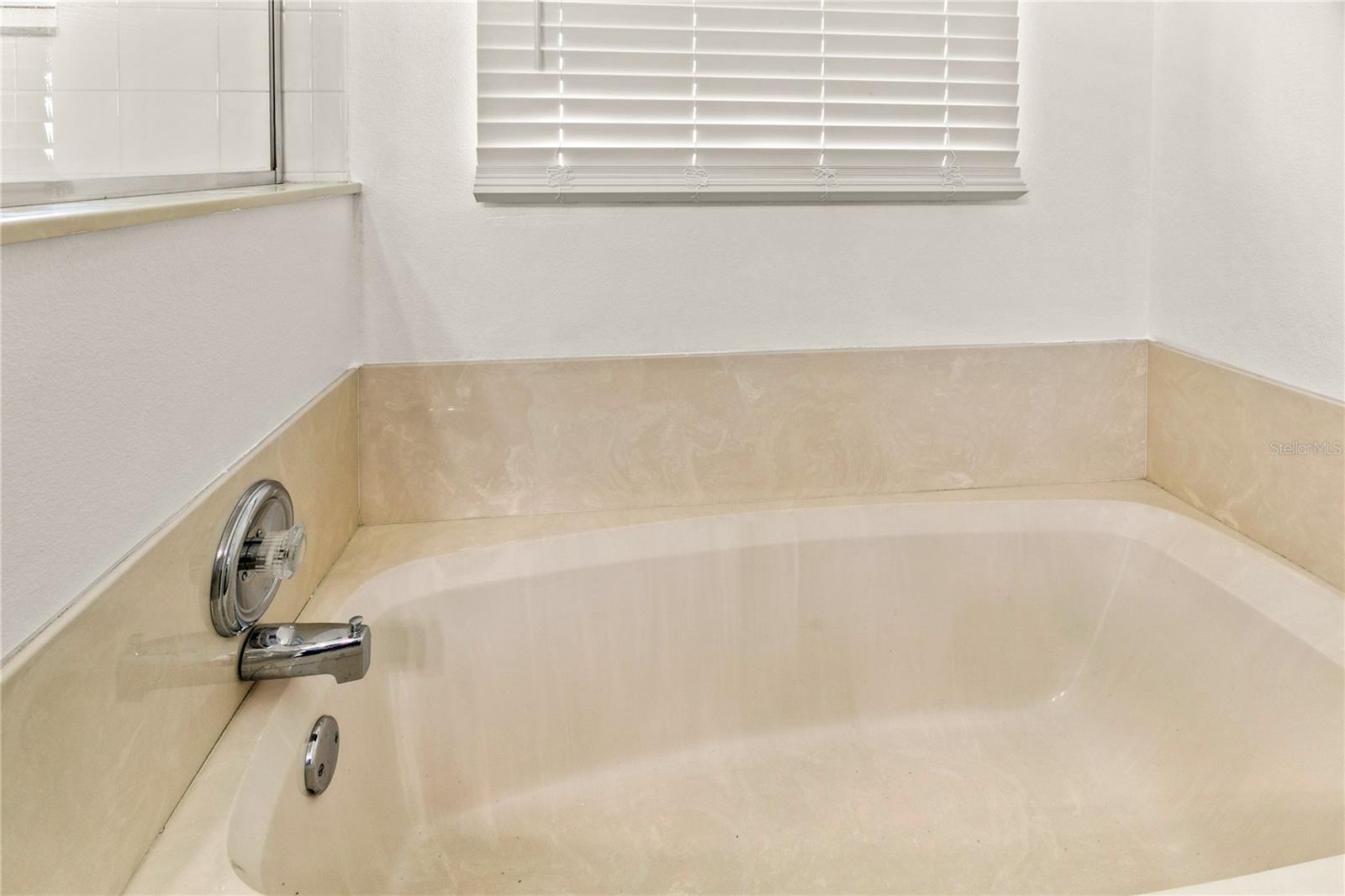 WELLINGTON AT KINGS RIDGE PH 03 - Residential