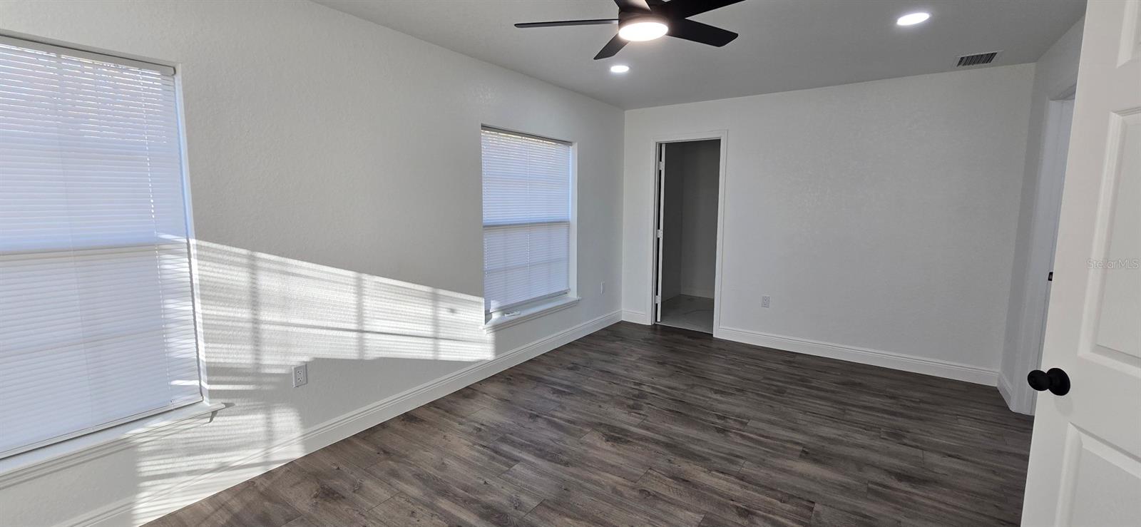 SILVER SPRINGS SHORES - Residential Lease