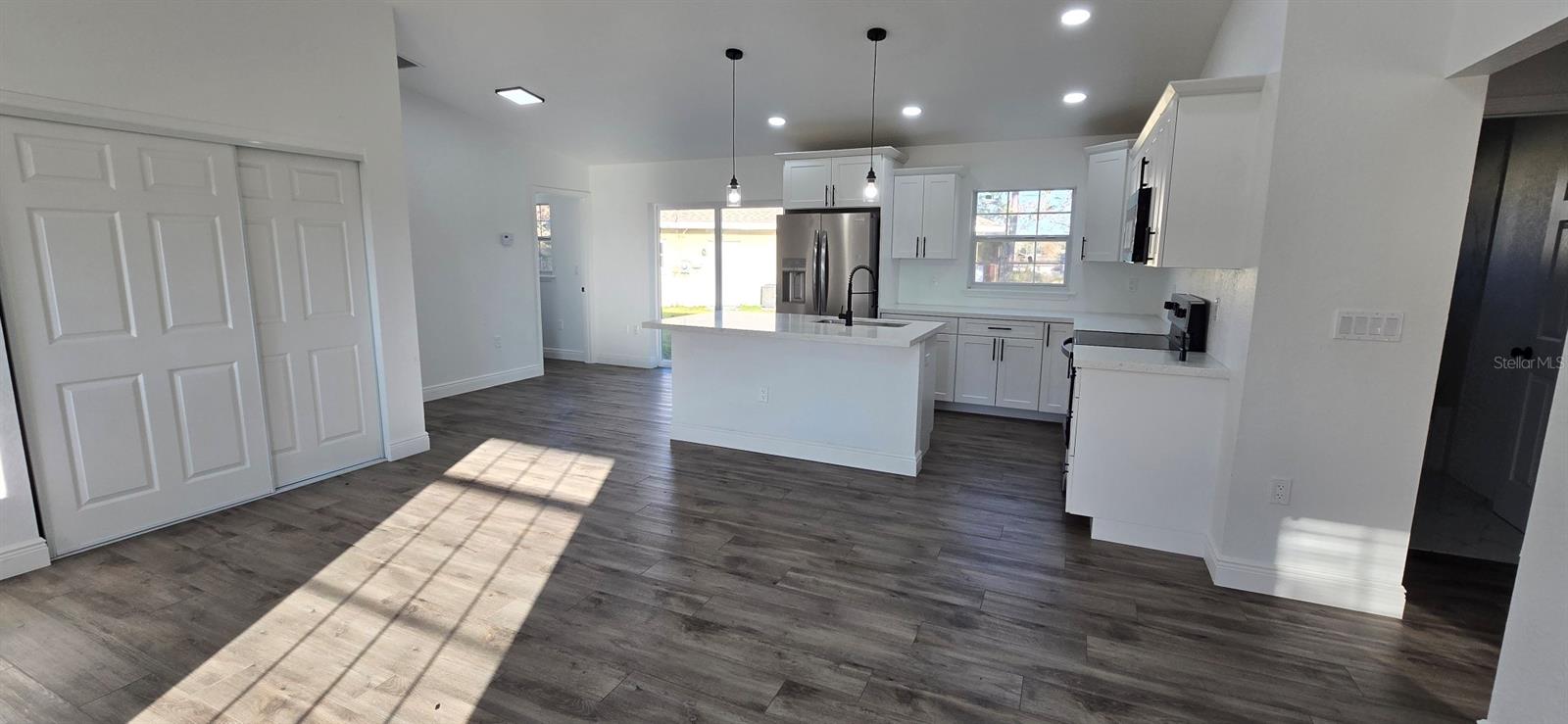 SILVER SPRINGS SHORES - Residential Lease