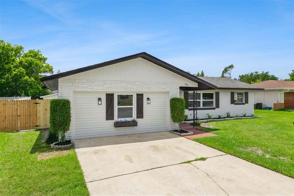 Photo of 211 Melissa Court, Sanford, FL 32773 (MLS # O6429910)