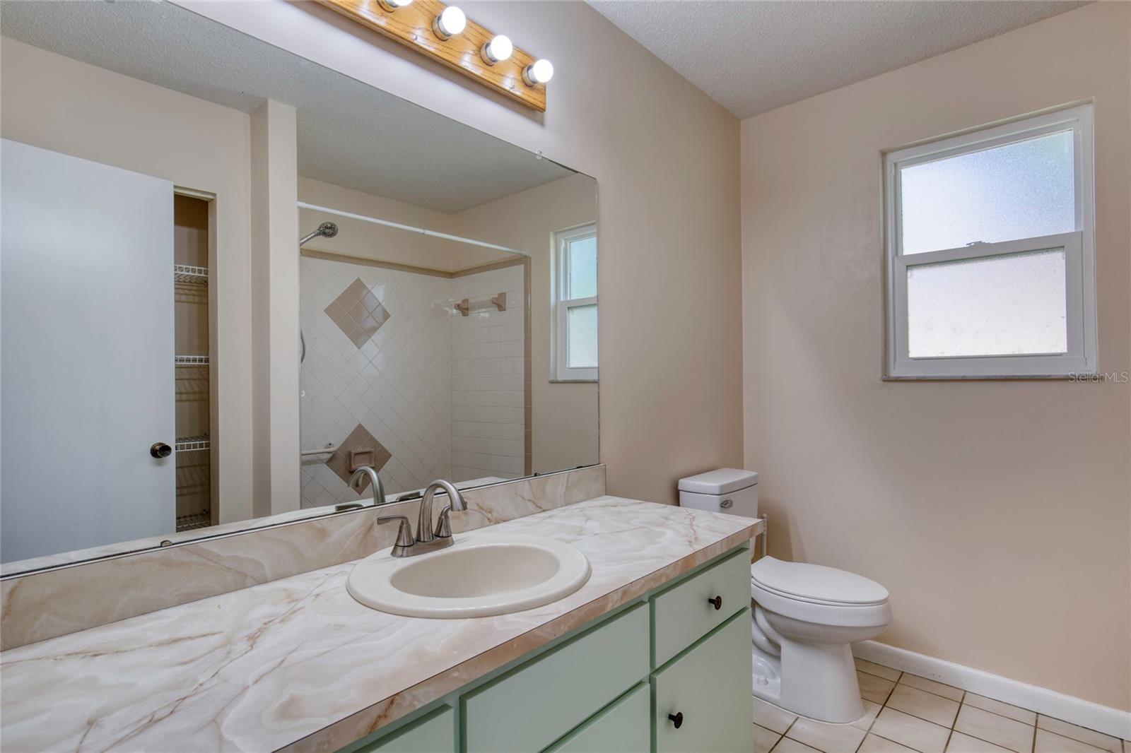 OAK FOREST PH 01-05 - Residential