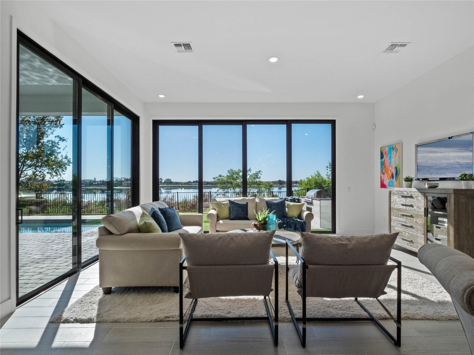 SIGNATURE LKS-PCL 01D PH 02 - Residential