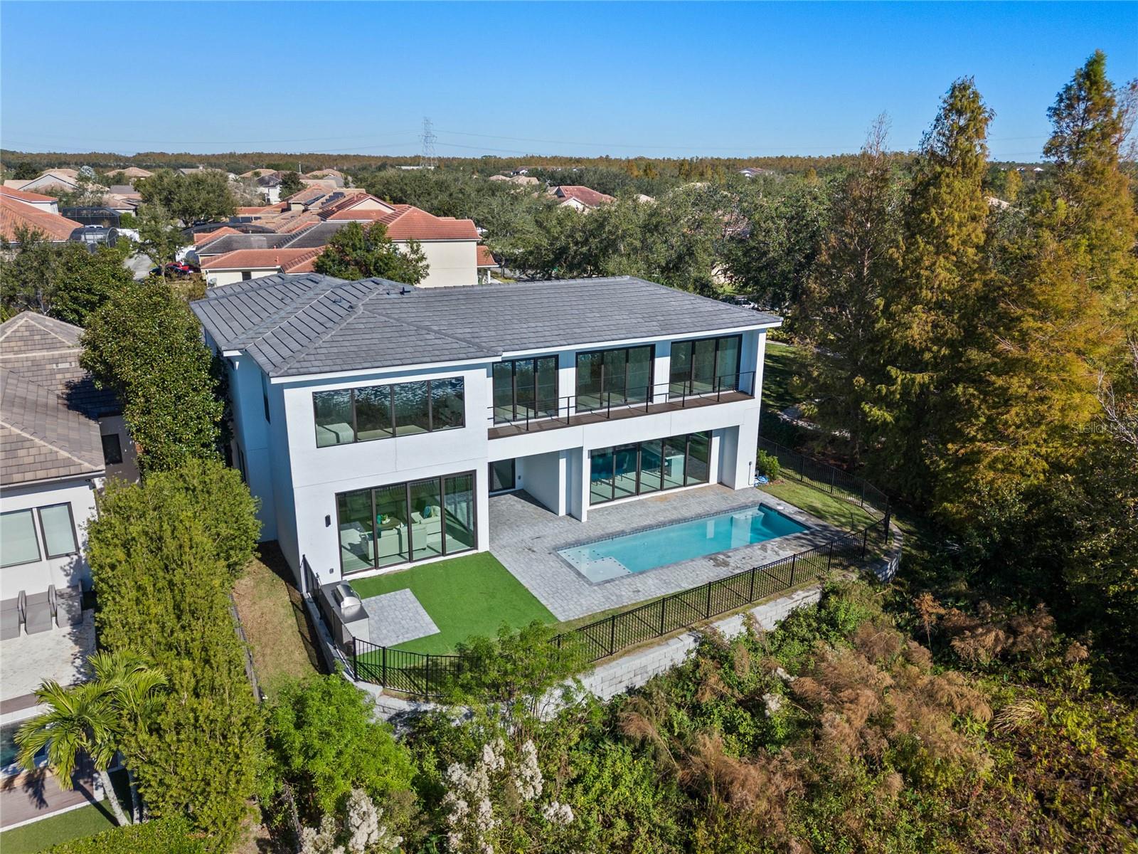 SIGNATURE LKS-PCL 01D PH 02 - Residential