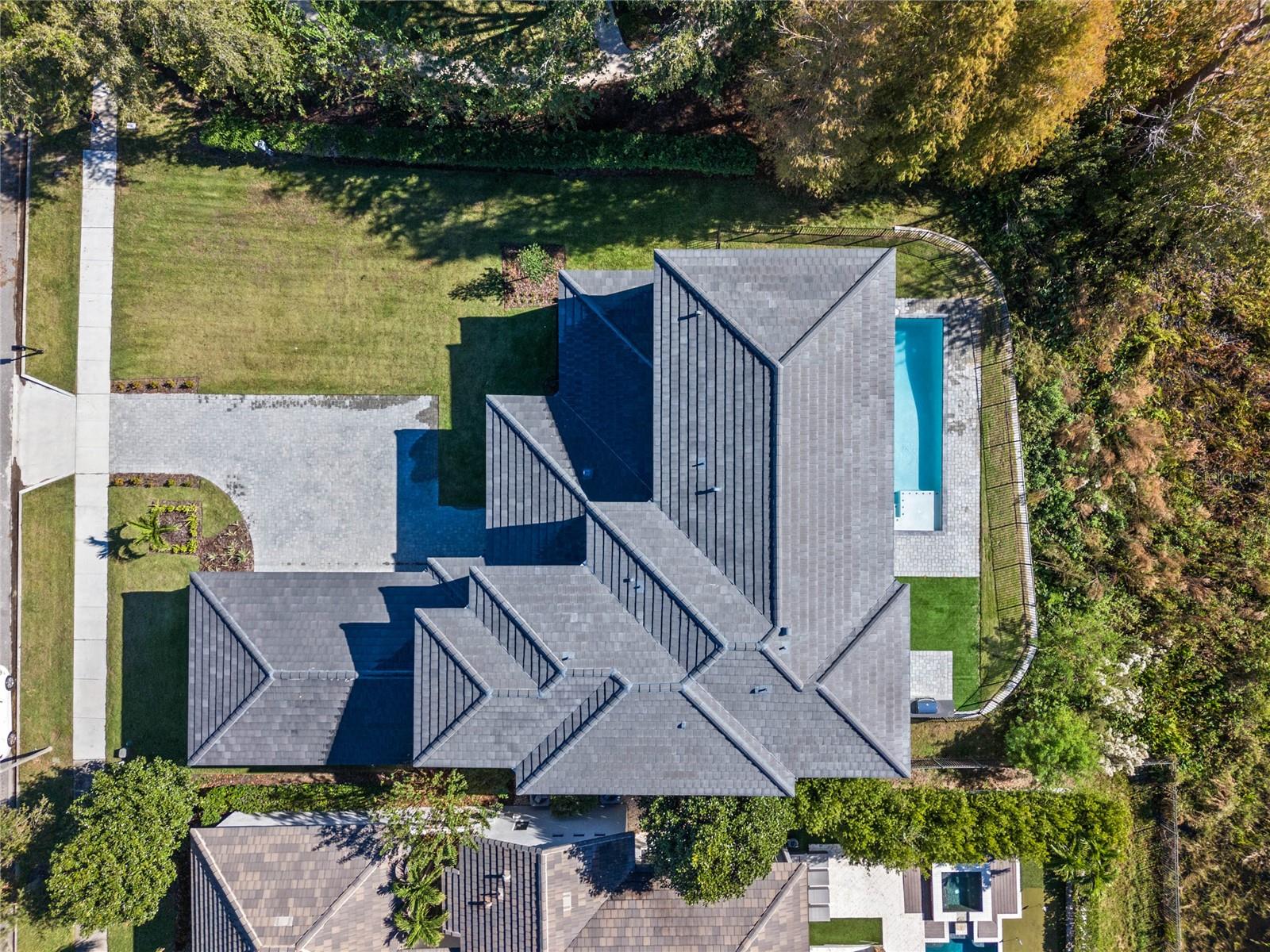 SIGNATURE LKS-PCL 01D PH 02 - Residential