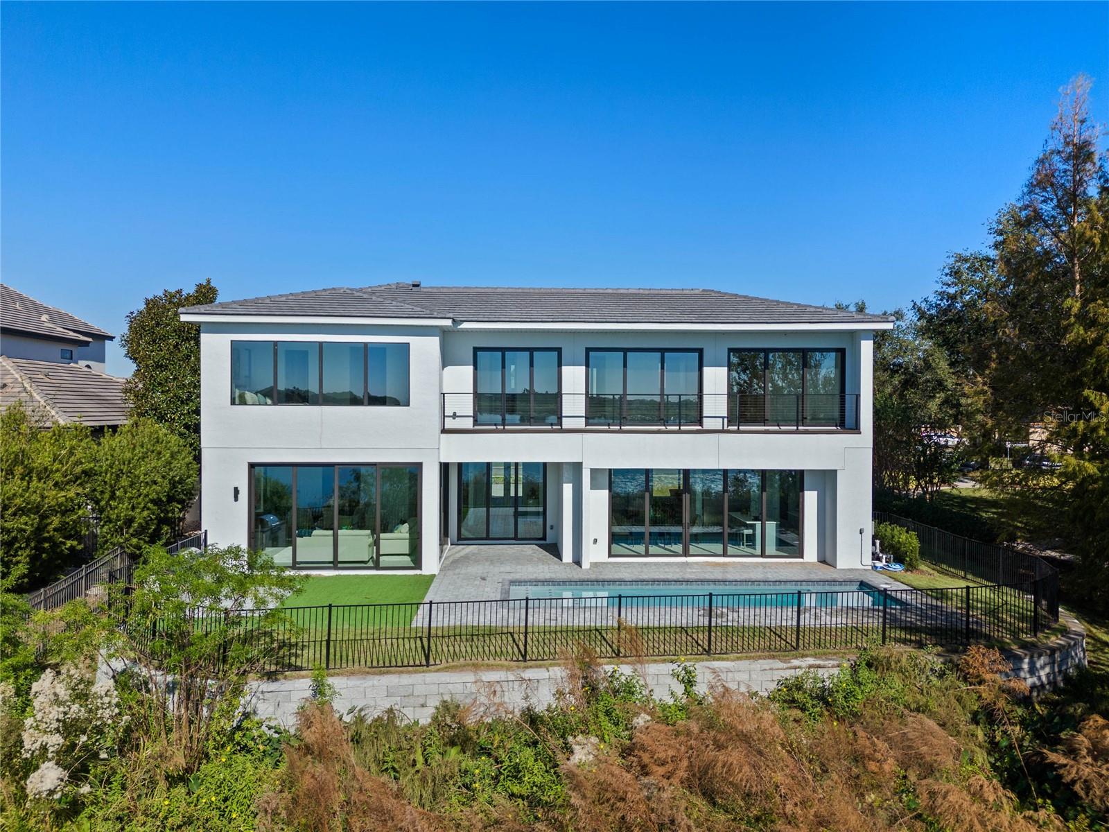 SIGNATURE LKS-PCL 01D PH 02 - Residential