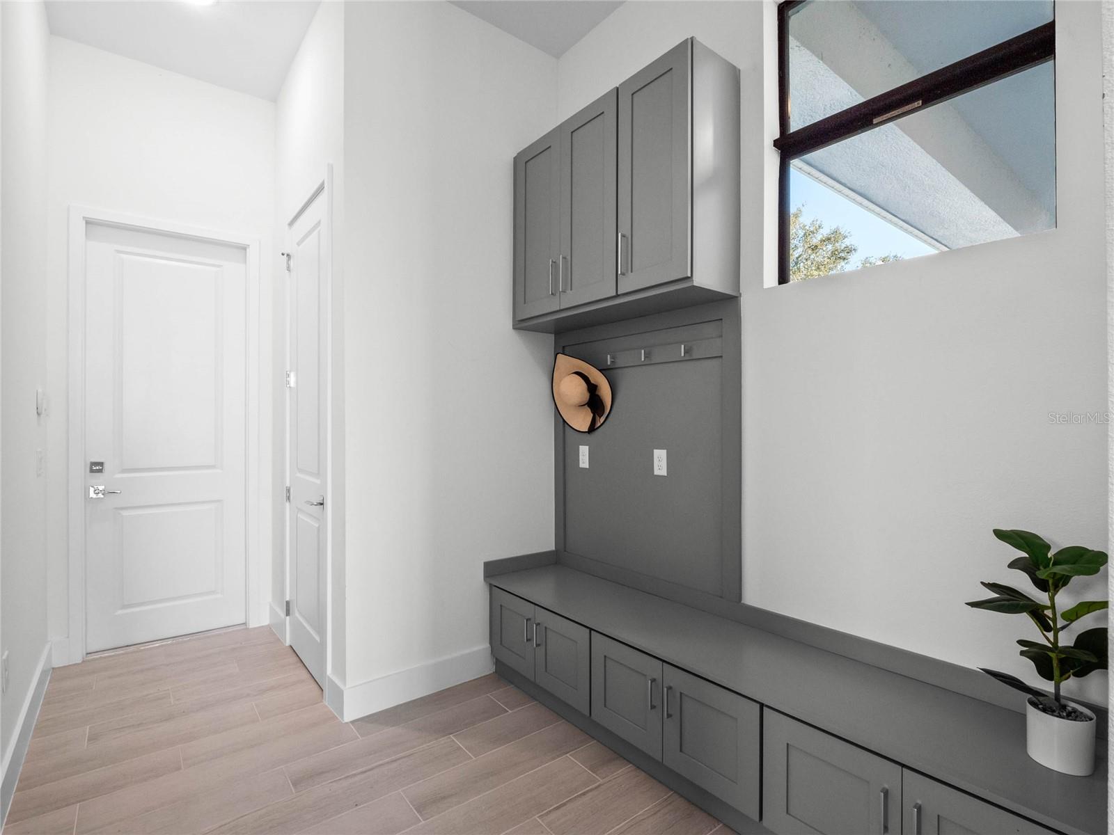 SIGNATURE LKS-PCL 01D PH 02 - Residential