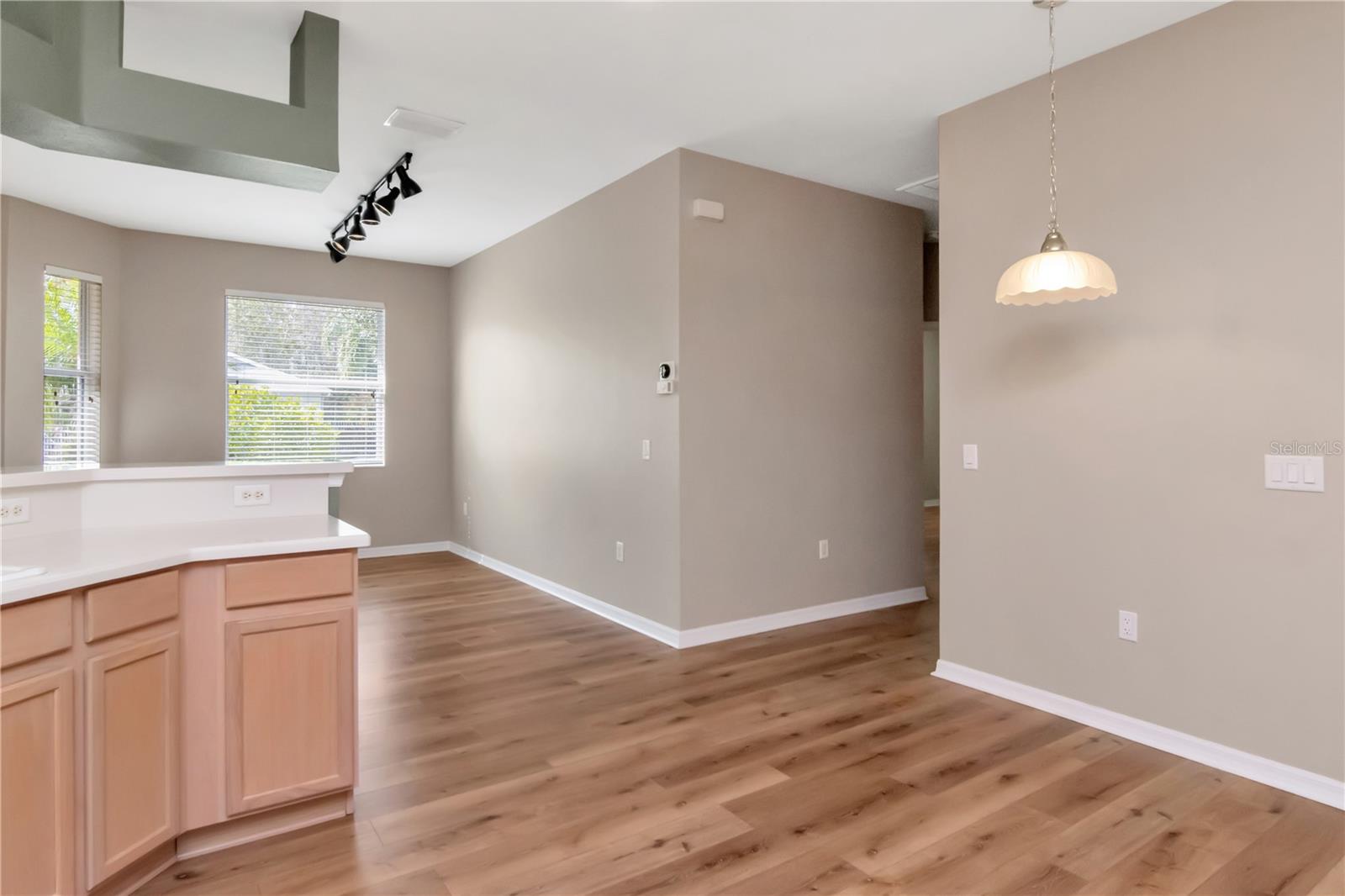 GROVES PH 04 - Residential